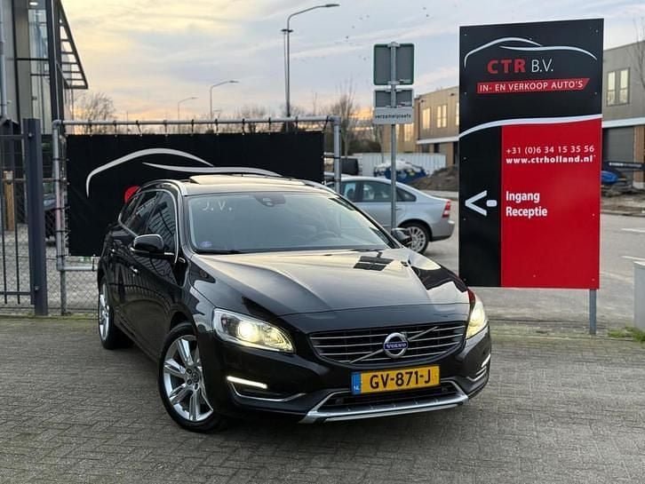 Occasion 2015 Volvo V60 Summum Stationwagen | € 6.990 (Super prijs) - Afbeelding 1/4