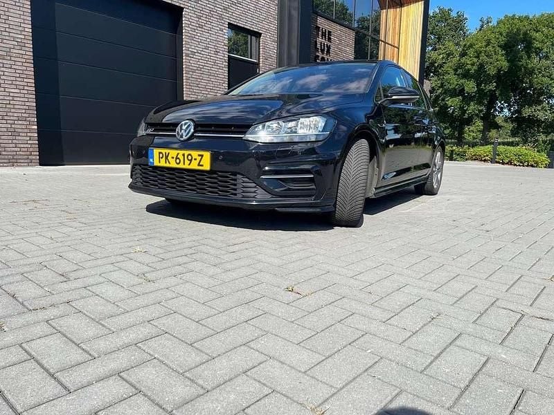 Zwart Occasion 2017 VW Golf VII R Stationwagen | € 13.000 (Eerlijke prijs) - Afbeelding 1/4