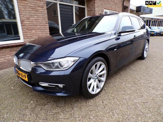 Blauw, metallic lak Gebruikt 2013 BMW 328 Executive Stationwagen | € 15.900 (Eerlijke prijs) - Afbeelding 1/4