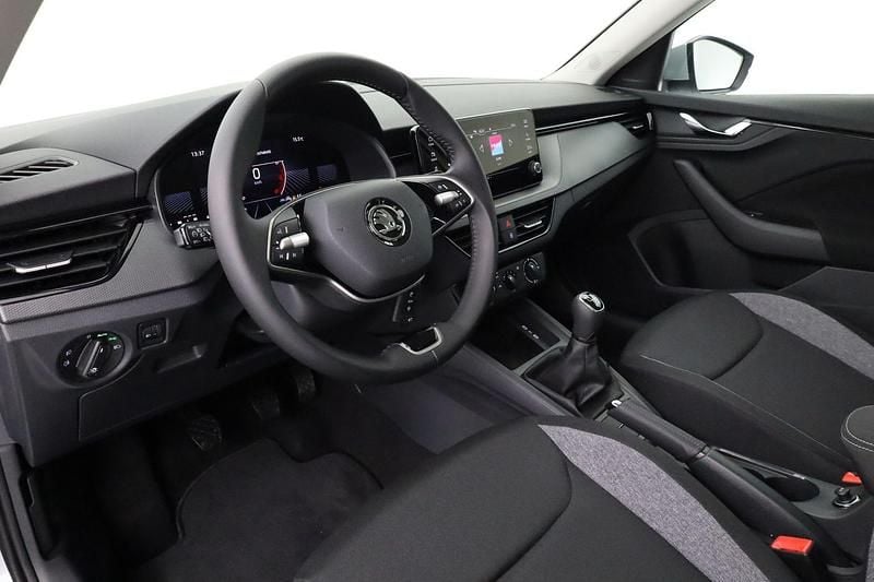 Nieuw Skoda Kamiq Essence 150 PK (110 kW) 2025 Grijs SUV