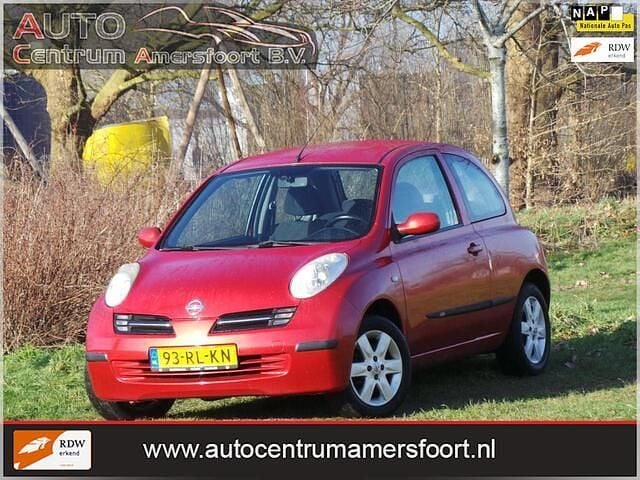 Rood Occasion 2005 Nissan Micra Tekna Hatchback | € 1.249 (Goede deal) - Afbeelding 1/4