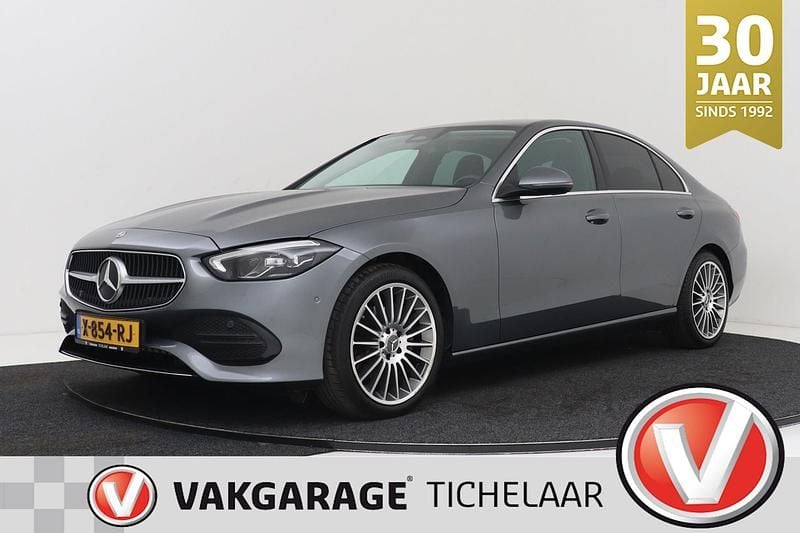 Grijs Gebruikt 2022 Mercedes C180 Luxury Sedan | € 35.750 (Super prijs) - Afbeelding 1/3