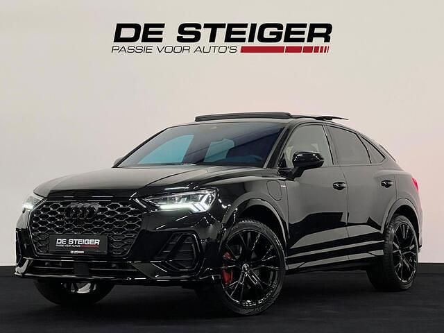 Zwart Gebruikt 2022 Audi Q3 Sportback Basis SUV | € 49.750 - Afbeelding 1/4