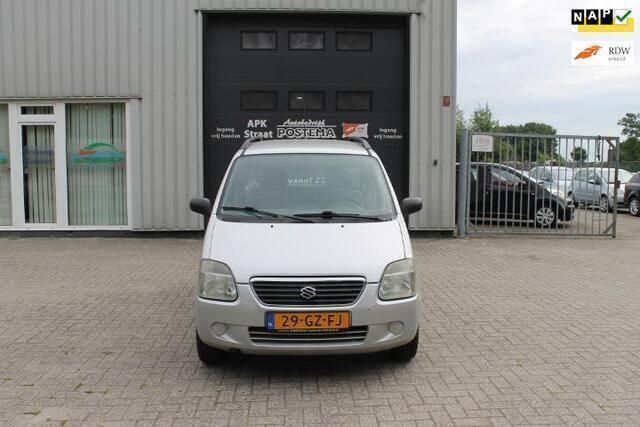 Grijs Gebruikt 2001 Suzuki Wagon R GL Hatchback | € 1.799 (Eerlijke prijs) - Afbeelding 1/4