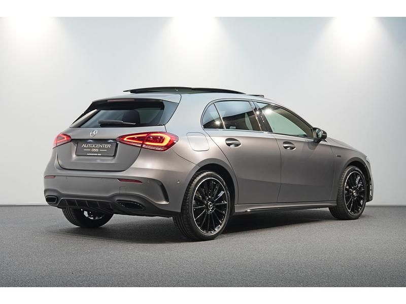 Occasion Mercedes A250 Business 218 PK (160 kW) 2021 Grijs Hatchback