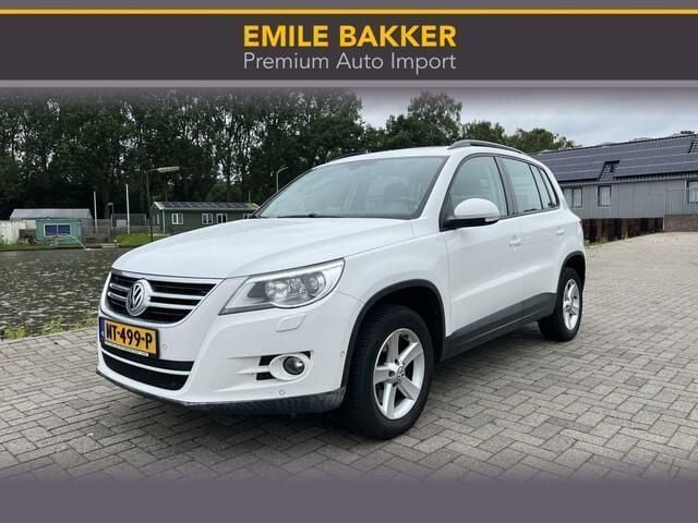 Wit Gebruikt 2009 VW Tiguan Sport SUV | € 8.950 (Iets duurder) - Afbeelding 1/4