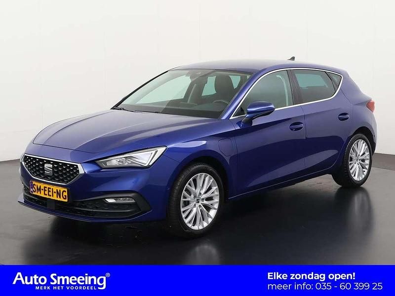 Occasion Seat Leon XCELLENCE 150 PK (110 kW) 2021 Blauw Hatchback
