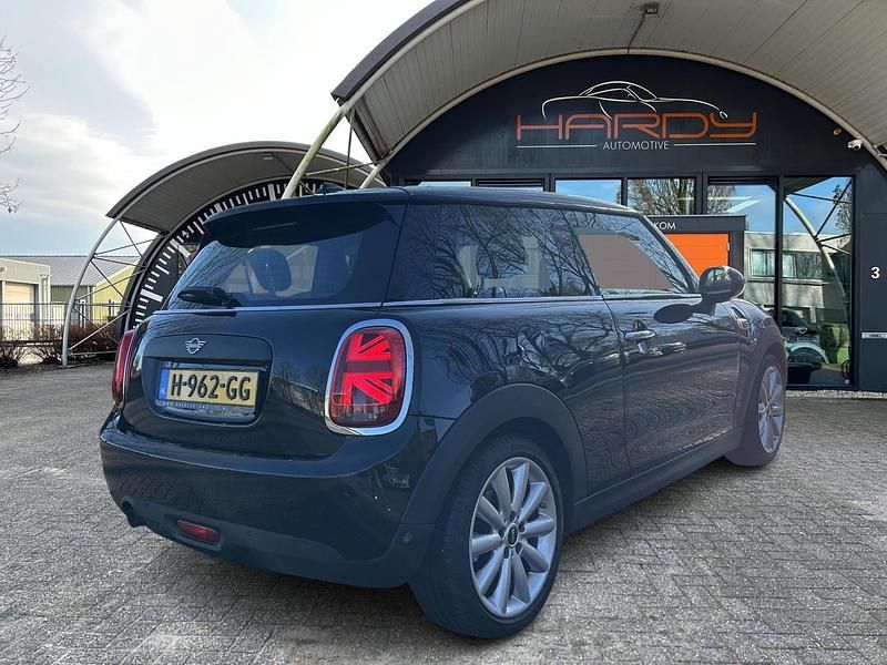 Occasion Mini ONE Pepper 102 PK (75 kW) 2020 Zwart Hatchback