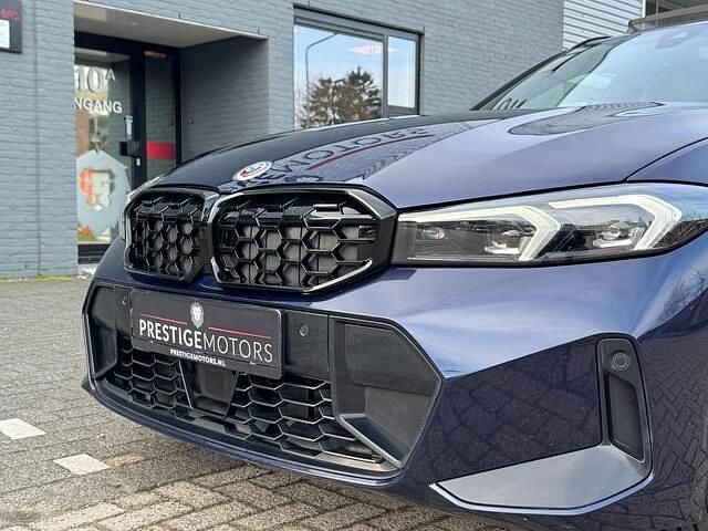 Occasion BMW 330 Executive 184 PK (135 kW) 2022 Blauw Stationwagen