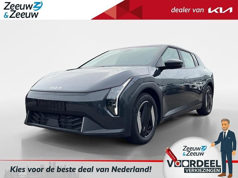 Nieuw 2025 Kia EV4 3 Hatchback | € 36.590 (Eerlijke prijs) - Afbeelding 1/4