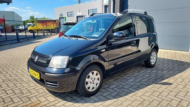 Zwart Gebruikt 2011 Fiat Panda Hatchback | € 2.650 (Eerlijke prijs) - Afbeelding 1/4