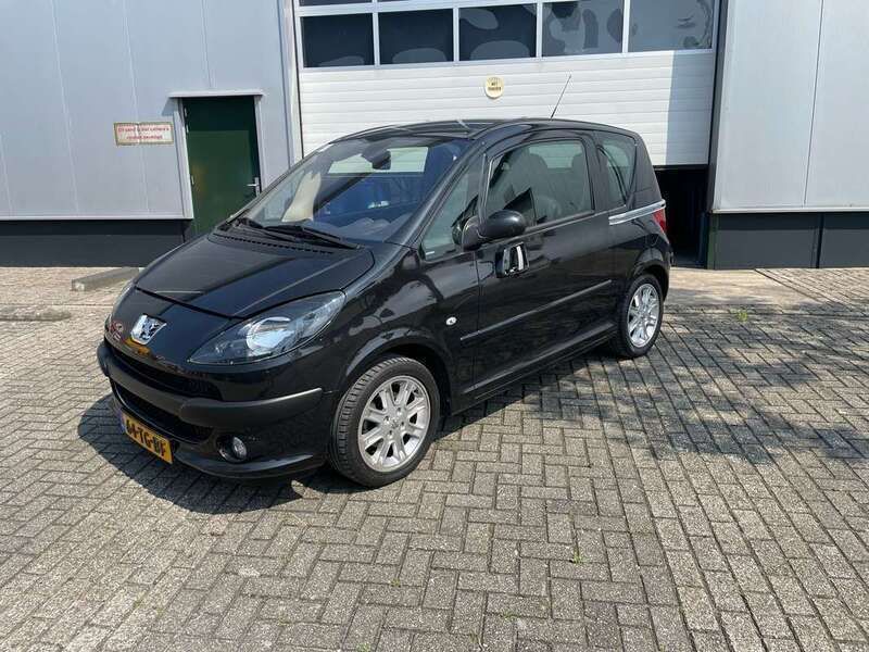 Zwart Gebruikt 2006 Peugeot 1007 Hatchback | € 2.850 (Iets duurder) - Afbeelding 1/4