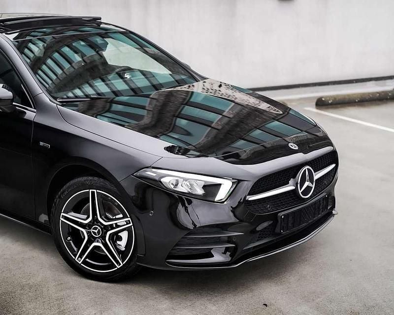 Occasion Mercedes A250 AMG 218 PK (160 kW) 2020 Zwart Hatchback