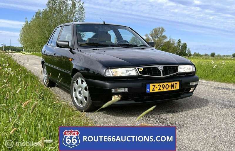Zwart Gebruikt 1994 Lancia Delta Hatchback | € 9.000 - Afbeelding 1/4