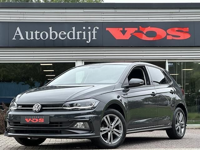 Grijs Gebruikt 2021 VW Polo R-line Hatchback | € 22.750 (Iets duurder) - Afbeelding 1/4