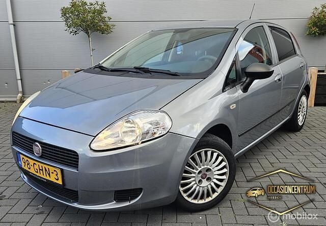 Grijs Gebruikt 2008 Fiat Punto Classica Hatchback | € 1.399 (Eerlijke prijs) - Afbeelding 1/4