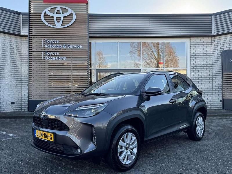 Grijs Gebruikt 2024 Toyota Yaris Cross SUV | € 26.900 (Goede deal) - Afbeelding 1/4