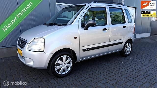 Grijs Gebruikt 2002 Suzuki Wagon R GL Hatchback | € 1.499 (Eerlijke prijs) - Afbeelding 1/4