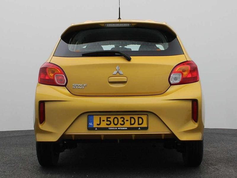 Occasion Mitsubishi Space Star 71 PK (52 kW) 2020 Geel Hatchback
