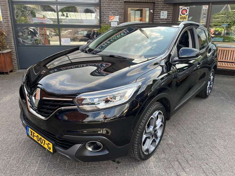 Zwart, metallic lak Gebruikt 2018 Renault Kadjar LIMITED SUV | € 14.950 (Iets duurder) - Afbeelding 1/4