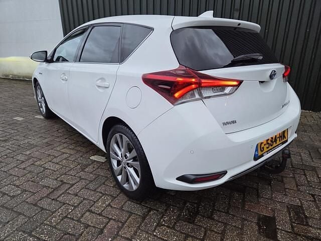 Occasion Toyota Auris Executive 99 PK (72 kW) 2016 Wit Hatchback
