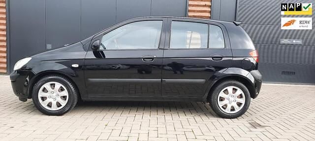 Zwart Gebruikt 2006 Hyundai Getz Active Hatchback | € 1.450 (Eerlijke prijs) - Afbeelding 1/4