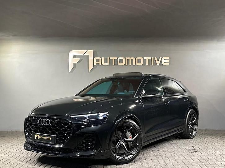 Zwart (metallic) Gebruikt 2024 Audi RS Q8 Performance SUV | € 219.990 - Afbeelding 1/3