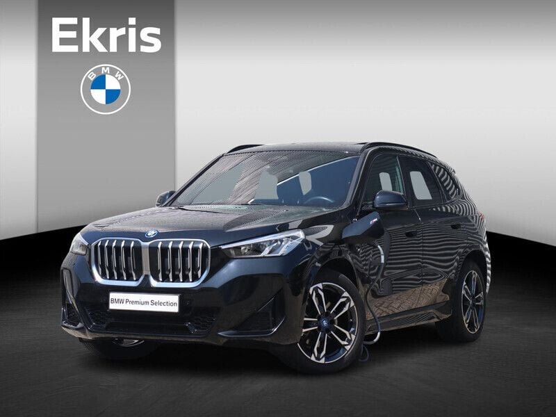 Zwart Gebruikt 2023 BMW X1 M Sport SUV | € 51.900 (Eerlijke prijs) - Afbeelding 1/4