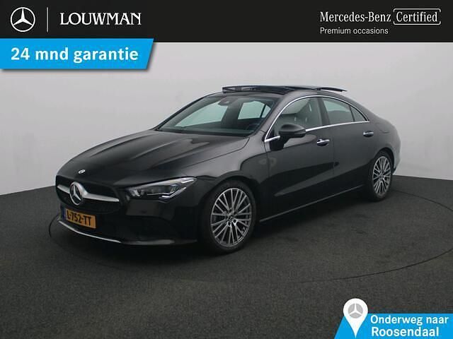 Occasion Mercedes CLA180 Business 136 PK (100 kW) 2021 Donker kosmoszwart metaalkleur metallic Sedan