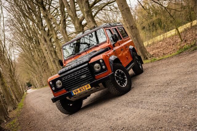 Oranje Gebruikt 2015 Land Rover Defender Adventure SUV | € 84.950 - Afbeelding 1/4