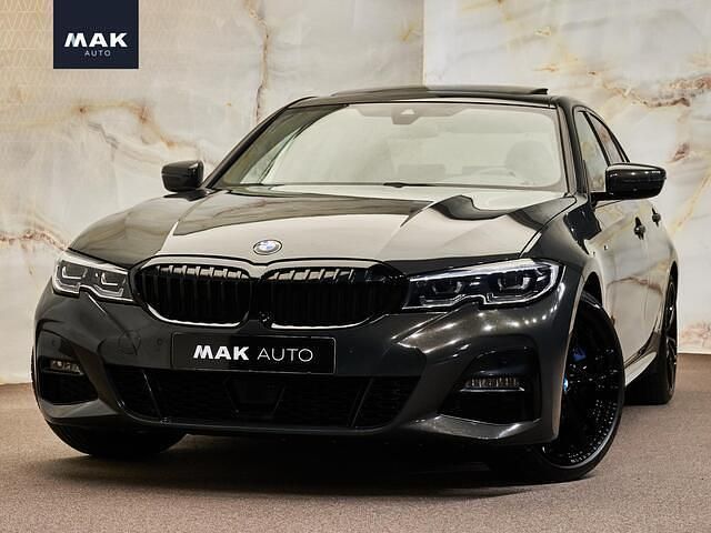 Grijs Gebruikt 2019 BMW 330 M Sport Sedan | € 36.700 (Duur) - Afbeelding 1/4