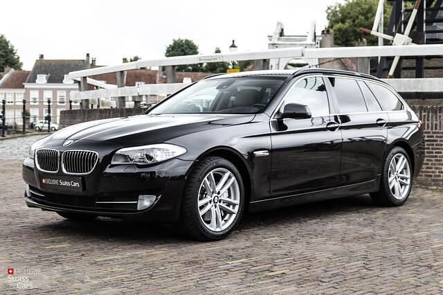 Zwart Gebruikt 2010 BMW 535 Executive Stationwagen | € 42.995 - Afbeelding 1/3