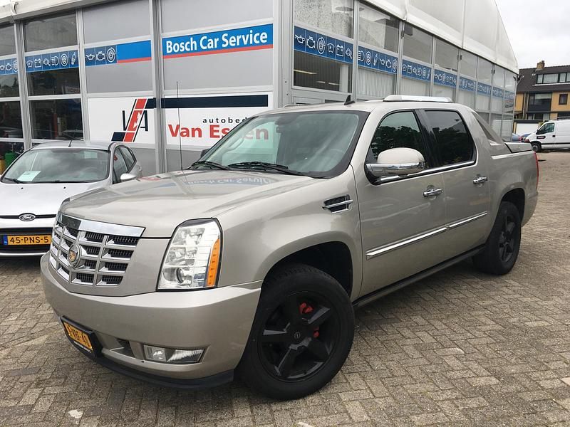 Beige Gebruikt 2009 Cadillac Escalade SUV | € 19.950 - Afbeelding 1/4
