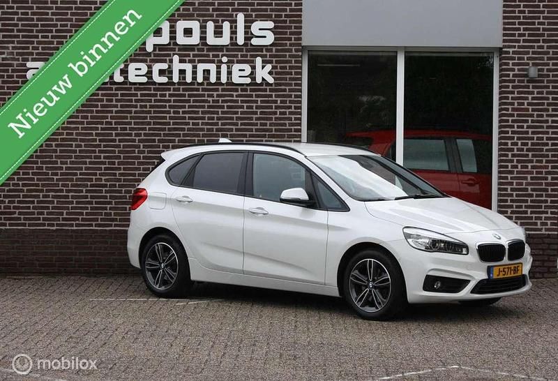 Wit Gebruikt 2018 BMW 220 Active Tourer MPV | € 19.500 (Goede deal) - Afbeelding 1/4