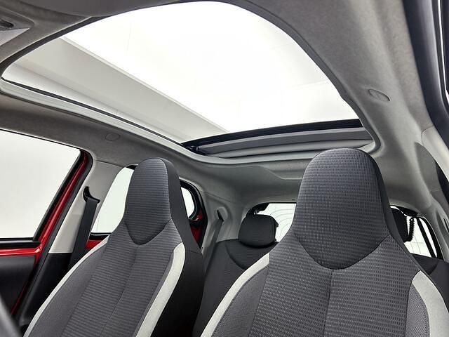 Occasion Toyota Aygo X-play 72 PK (52 kW) 2021 Rood Hatchback