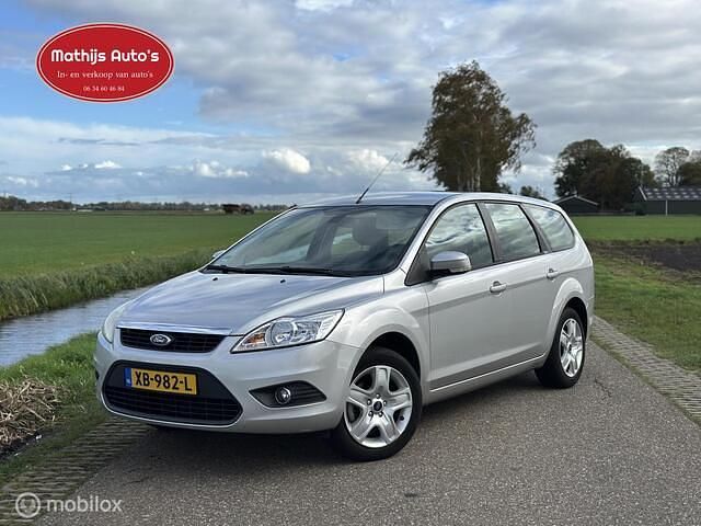 Grijs Gebruikt 2010 Ford Focus Ghia Stationwagen | € 2.850 (Eerlijke prijs) - Afbeelding 1/4