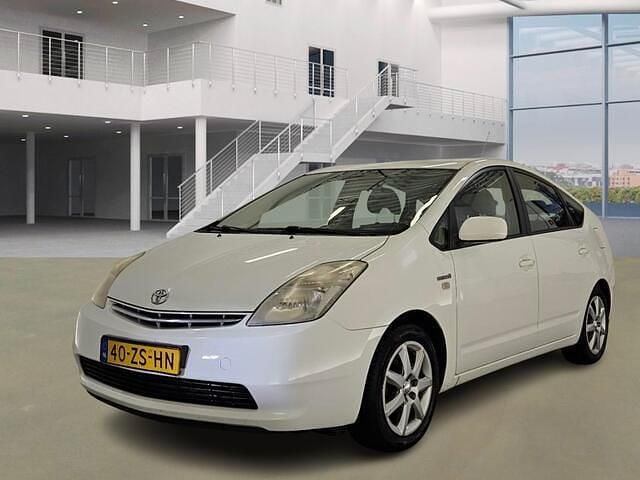 Wit Occasion 2008 Toyota Prius Comfort Hatchback | € 5.750 (Eerlijke prijs) - Afbeelding 1/4
