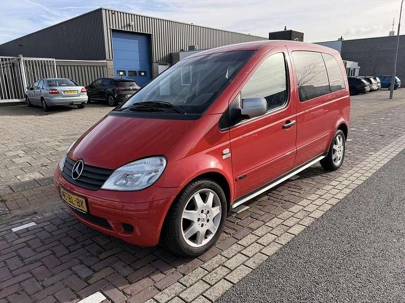Gebruikt 2004 Mercedes Vaneo MPV | € 2.900 - Afbeelding 1/4