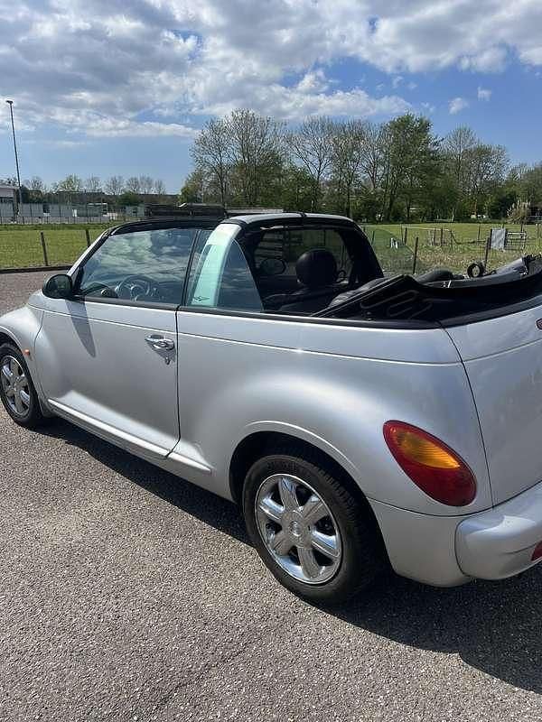 Grijs Gebruikt 2005 Chrysler PT Cruiser Limited Cabriolet | € 1.595 (Eerlijke prijs) - Afbeelding 1/4