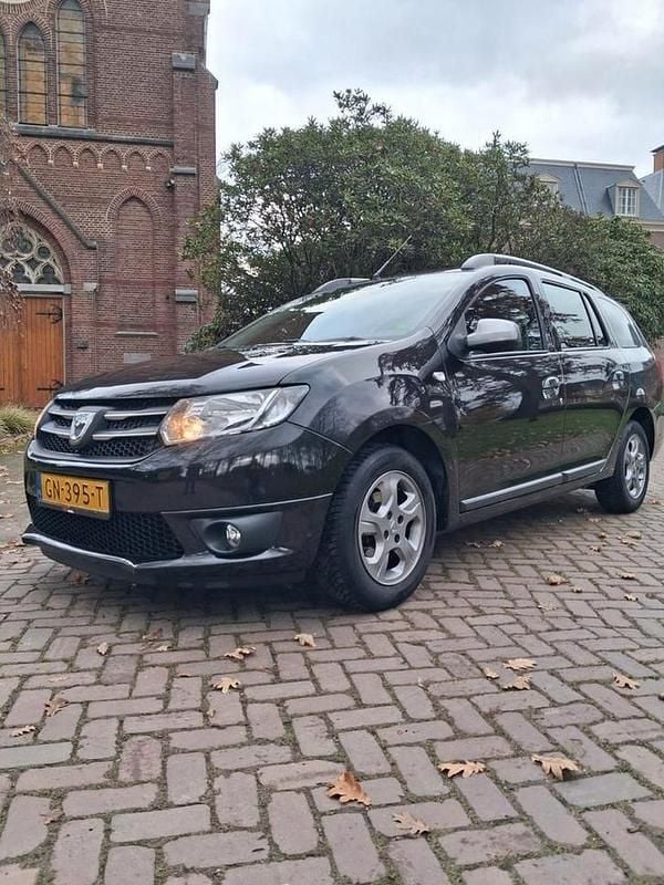 Gebruikt 2015 Dacia Logan | € 5.750 (Eerlijke prijs) - Afbeelding 1/4