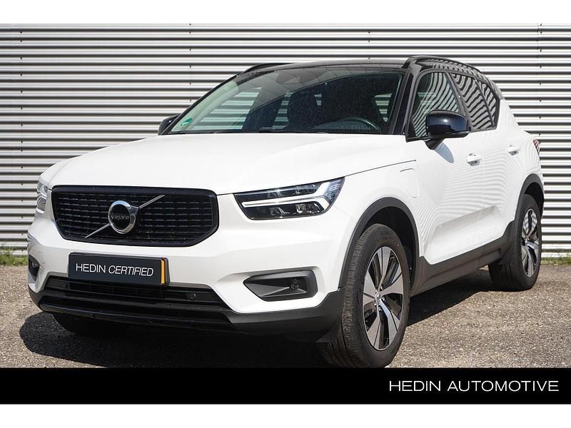 Wit Gebruikt 2021 Volvo XC40 R-Design SUV | € 37.995 (Duur) - Afbeelding 1/4