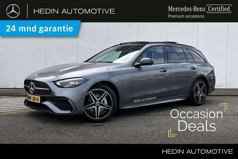 Grijs Occasion 2025 Mercedes C300e AMG line Stationwagen | € 51.900 (Eerlijke prijs) - Afbeelding 1/3