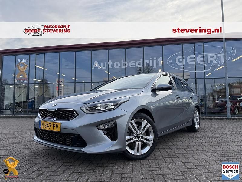 Grijs Occasion 2021 Kia Ceed Sportswagon Stationwagen | € 18.950 (Eerlijke prijs) - Afbeelding 1/4