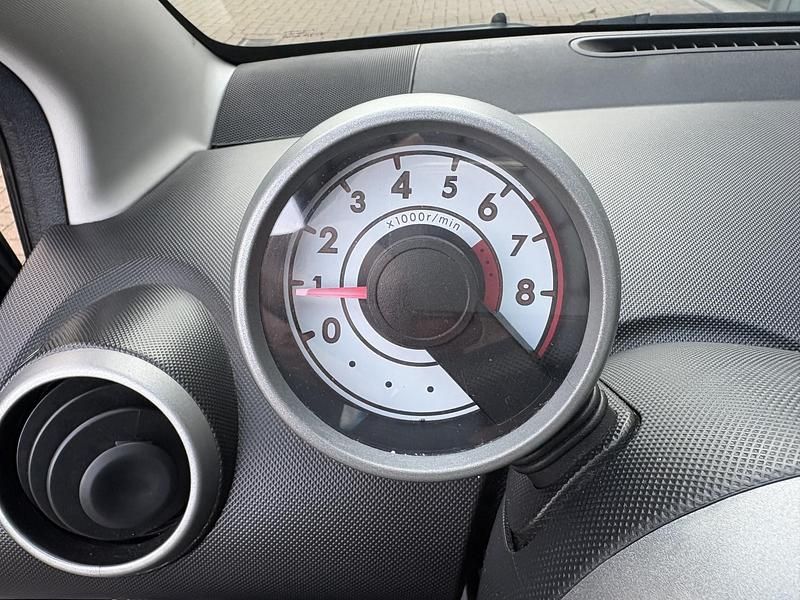 Occasion Peugeot 107 Premium 68 PK (50 kW) 2011 Zwart Hatchback