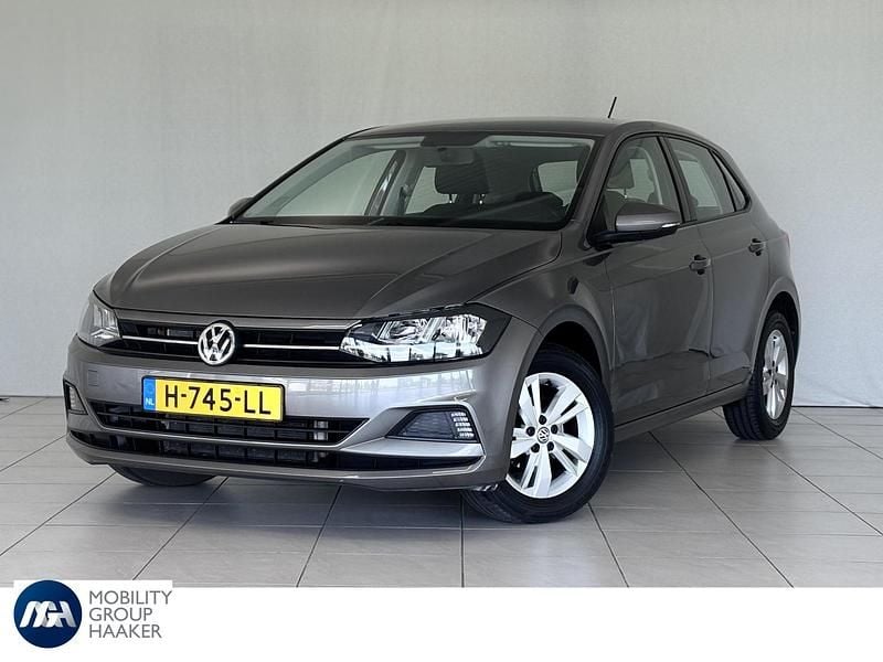Grijs Gebruikt 2019 VW Polo Comfortline Hatchback | € 17.900 (Goede deal) - Afbeelding 1/4