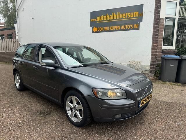 Grijs Gebruikt 2006 Volvo V50 Stationwagen | € 1.299 (Eerlijke prijs) - Afbeelding 1/4