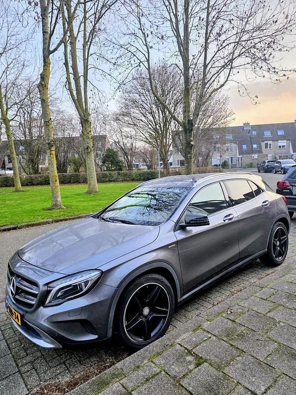 Occasion 2014 Mercedes GLA200 SUV | € 15.750 (Eerlijke prijs) - Afbeelding 1/4