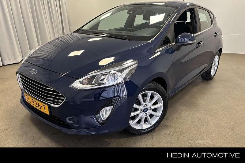 Blauw Gebruikt 2019 Ford Fiesta Titanium Hatchback | € 12.945 (Eerlijke prijs) - Afbeelding 1/3