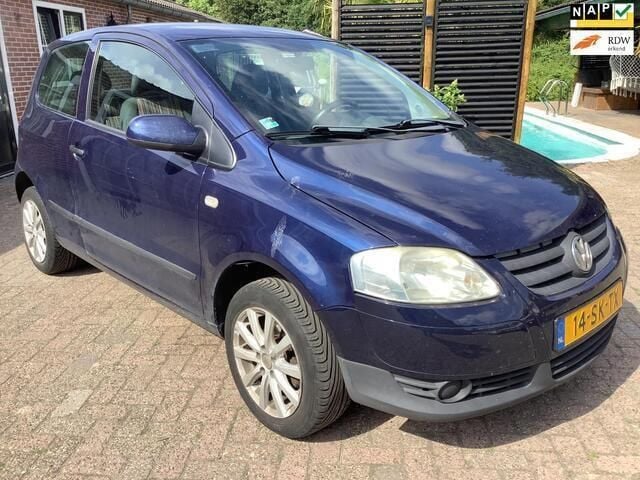 Blauw Gebruikt 2006 VW Fox Trendline Hatchback | € 1.090 (Eerlijke prijs) - Afbeelding 1/4