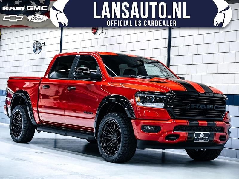 Rood (metallic) Occasion 2024 Dodge Ram Pickup | € 73.950 (Goede deal) - Afbeelding 1/4